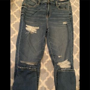 Distress Jeans
